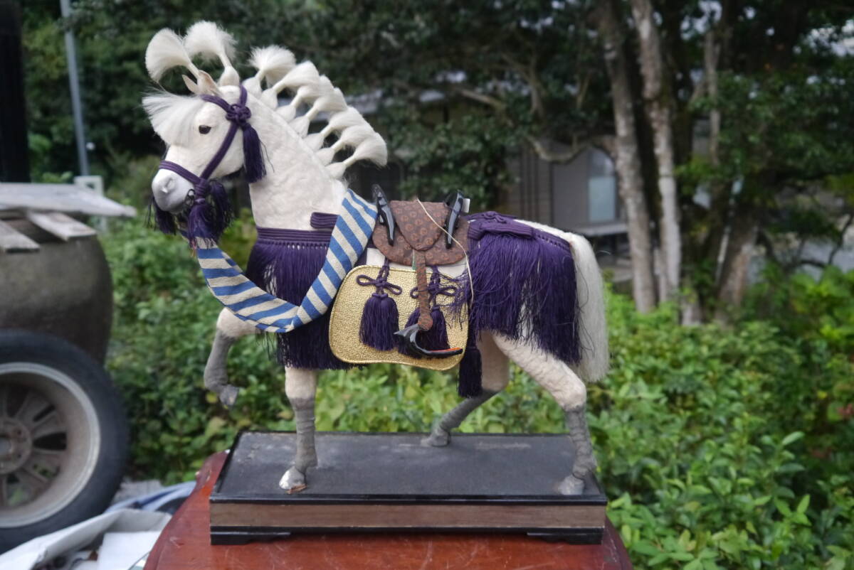 ★【A51003】主馬 飾り馬 置物 / 五月人形 大正15年製 白馬 馬 出世馬 縁起物 子供の日 和風 置物 レトロ インテリア 床の間飾り 和室拍卖
