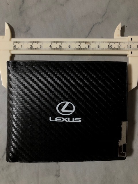 送料サービス!LEXUS レクサスロゴ カーボン柄二つ折り財布 LC500 LS500 RX500 UX200 NX200 RCF LX600 LS500 IS300 ES300拍卖
