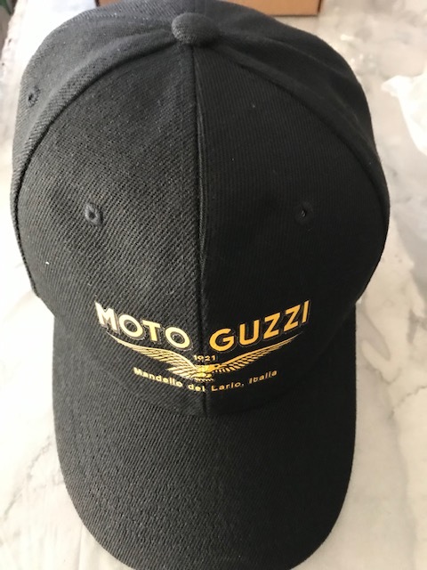送料無料 誰も持ってない? さり気なく目立つ!  モト・グッツィMOTOGUZZIロゴ 帽子・野球帽タイプ V85TT V75 V85TT拍卖