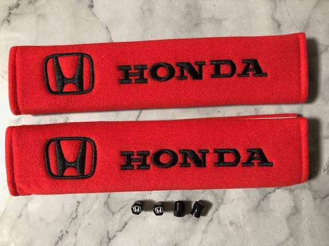 送料無料!セット割、目立つ!HONDA ホンダロゴ 赤シートベルトパッド&タイヤバルブキャップセット シビック S660 フォット NBOX拍卖