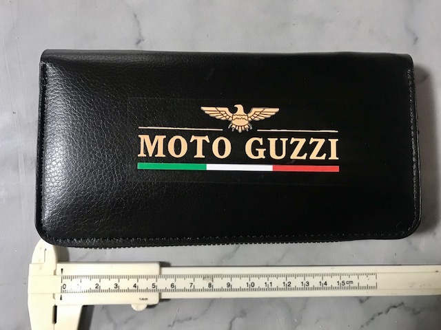送料無料 誰も持ってない? さり気なく目立つ! モトグッチ MOTOGUZZIロゴ  レザー調 財布 札・カード。小銭入れ拍卖