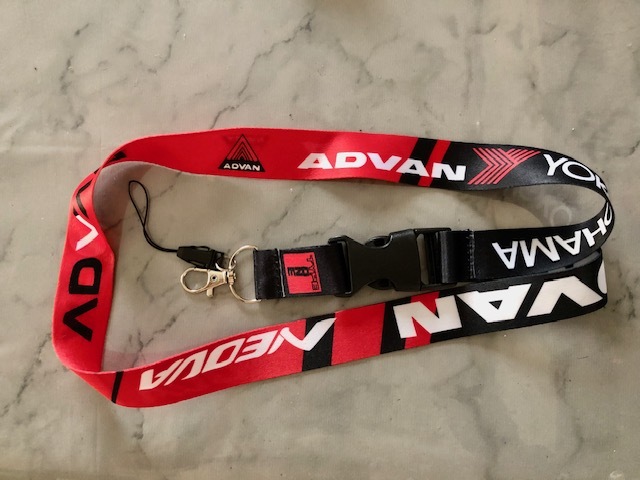 オフ会で目立つ? ADVAN アドバン ネオバロゴ ネックストラップ 送料サービス プリウス ヤリス カローラ GR アクア マークX 86拍卖