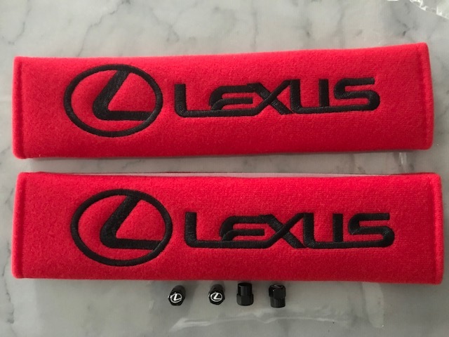 セット割引、送料サービス!目立つ赤!LEXUS レクサスロゴシートベルトパッド&タイヤバルブキャップLBX IS350 ES300 NX200 RX500 拍卖