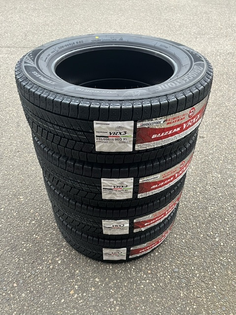 2025年製 日本製 VRX3 205/60R16 96Q XL 4本送料込92,000円~ 新品 ブリヂストン ブリザック BS スタッドレスタイヤ 冬 乗用車 正規品拍卖