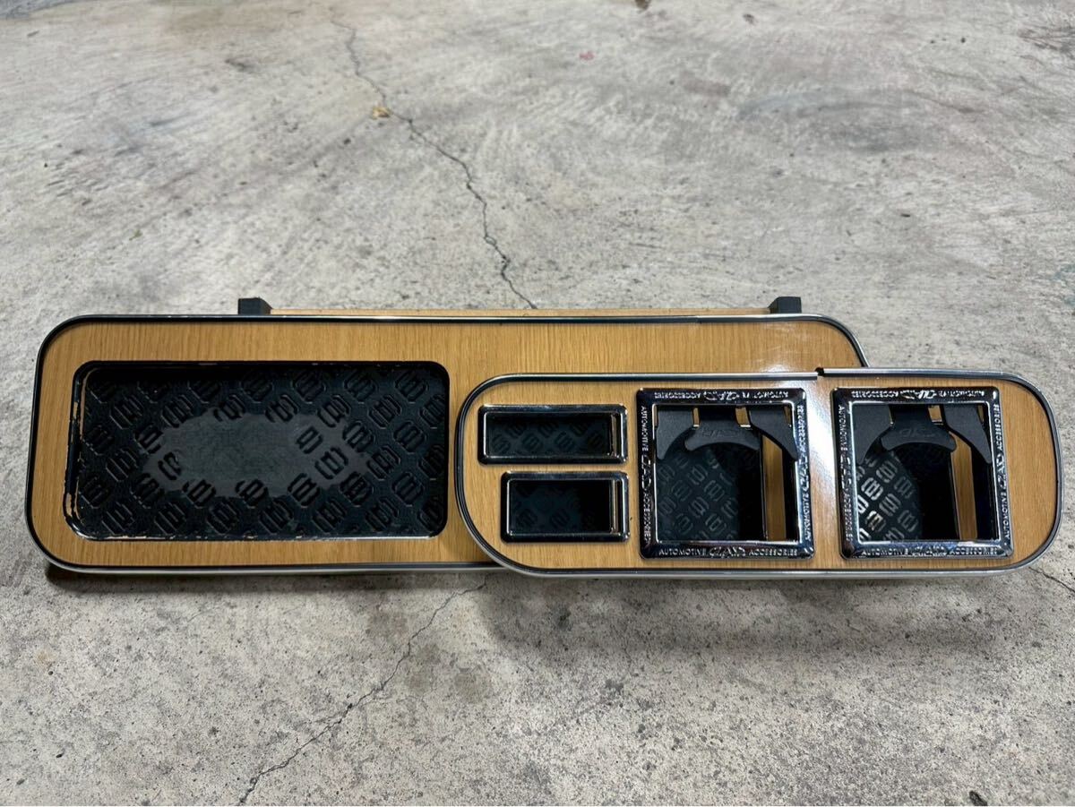 中古品 トヨタ GSJ15W FJクルーザー DAD フロントテーブル ギャルソン拍卖