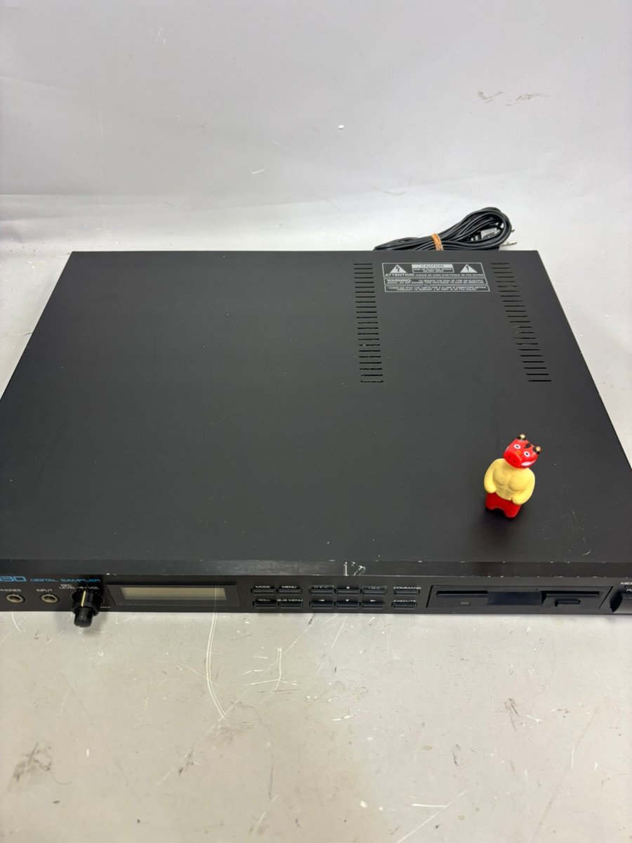 Roland S-330 Digital Sampler 動作品 ローランド サンプラー 本体のみ(z-2329)拍卖