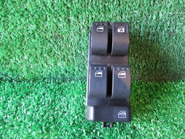 S1420 ◆ダイハツ タント『L375S』 パワーウインドスイッチ 右側 PW◆中古品 運転席側 L575S L675S L455S LA100S 送料600円拍卖