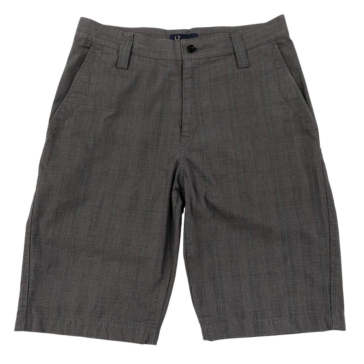 FRED PERRY(フレッドペリー)ハーフパンツ 短パン チェック柄 刺繍ロゴ メンズM グレー系拍卖