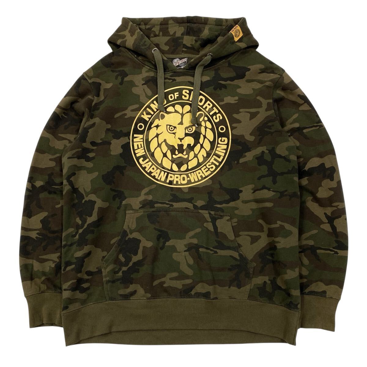 NJPW(新日本プロレス)スウェットパーカー フーディ 裏起毛 プリントロゴ カモフラ柄 メンズ4L カーキ系拍卖