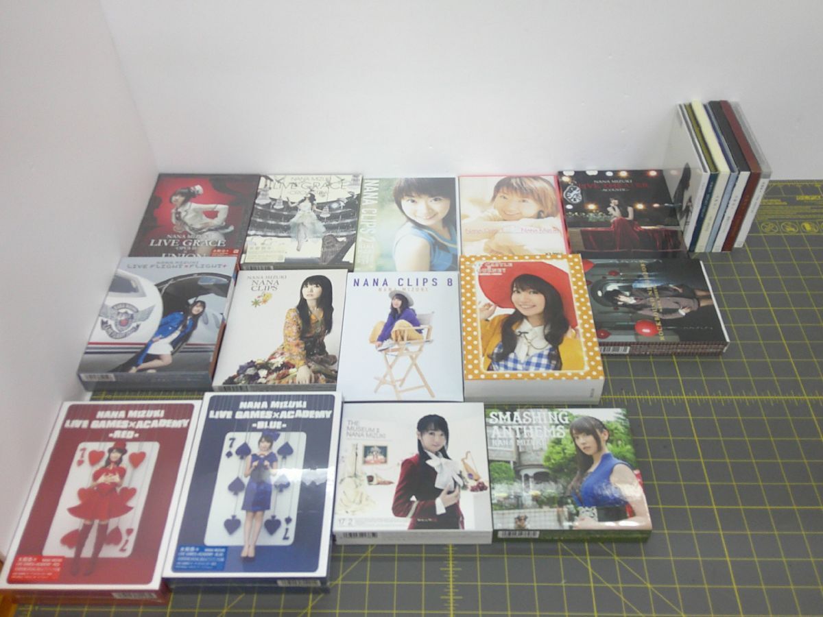 09 送80サ 1106YB15 水樹奈々 CD.DVD.Blu-ray まとめ売り(未開封含む)拍卖