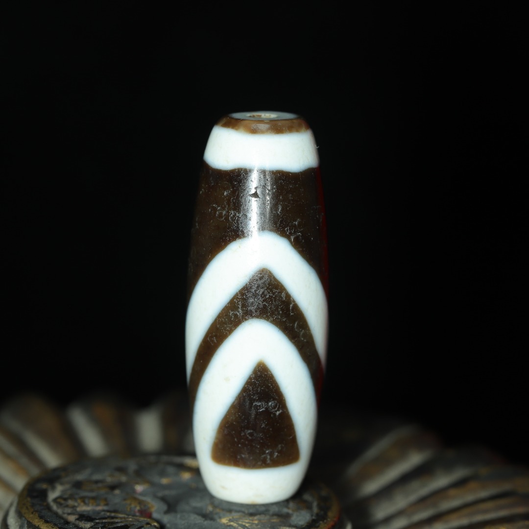 館蔵 一眼靠山天珠 風水開運 自然風化 高油 根付 古董品 時代物 賞物 貴重 稀少珍品 中国古美術 古美味 蔵出拍卖