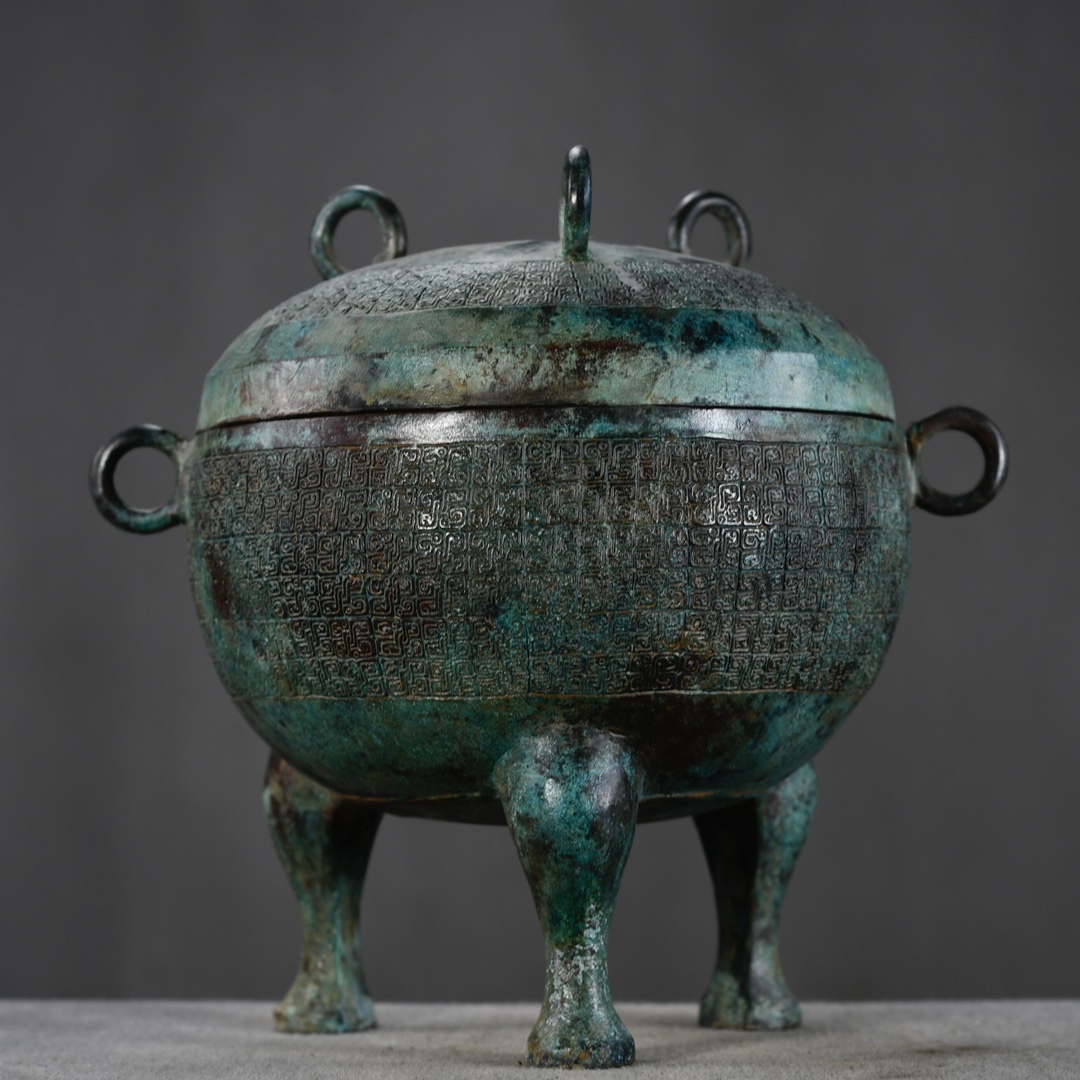 館蔵 春秋 青銅器 三足鼎 古董品 時代物 賞物 貴重 稀少珍品 中国古美術 古美味 蔵出拍卖