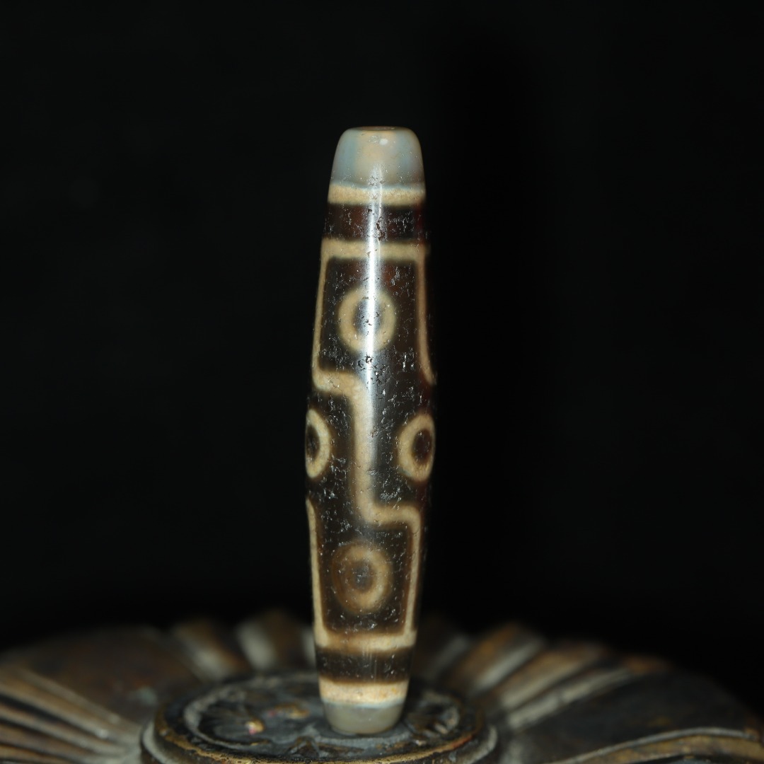 館蔵 九眼天珠 風水開運 自然風化 高油 根付 古董品 時代物 賞物 貴重 稀少珍品 中国古美術 古美味 蔵出拍卖