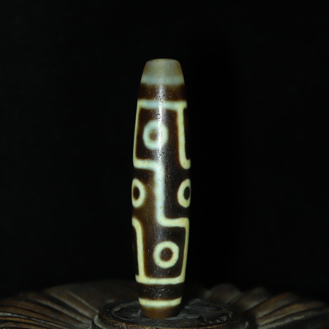 館蔵 九眼天珠 風水開運 自然風化 根付 古董品 時代物 賞物 貴重 稀少珍品 中国古美術 古美味 蔵出拍卖