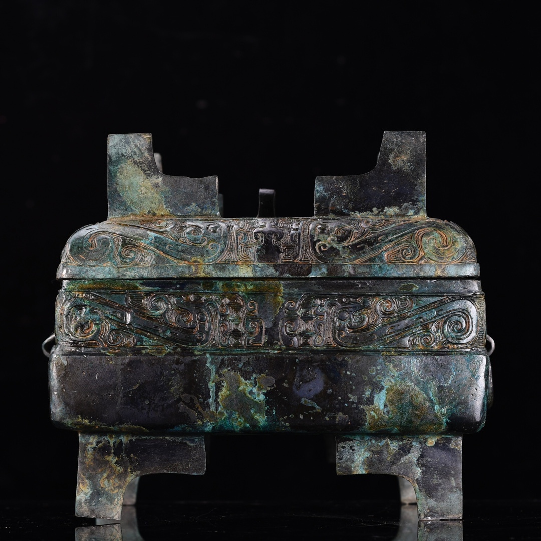 館蔵 漢代 青銅器 方食盒 古董品 時代物 賞物 貴重 稀少珍品 中国古美術 古美味 蔵出拍卖