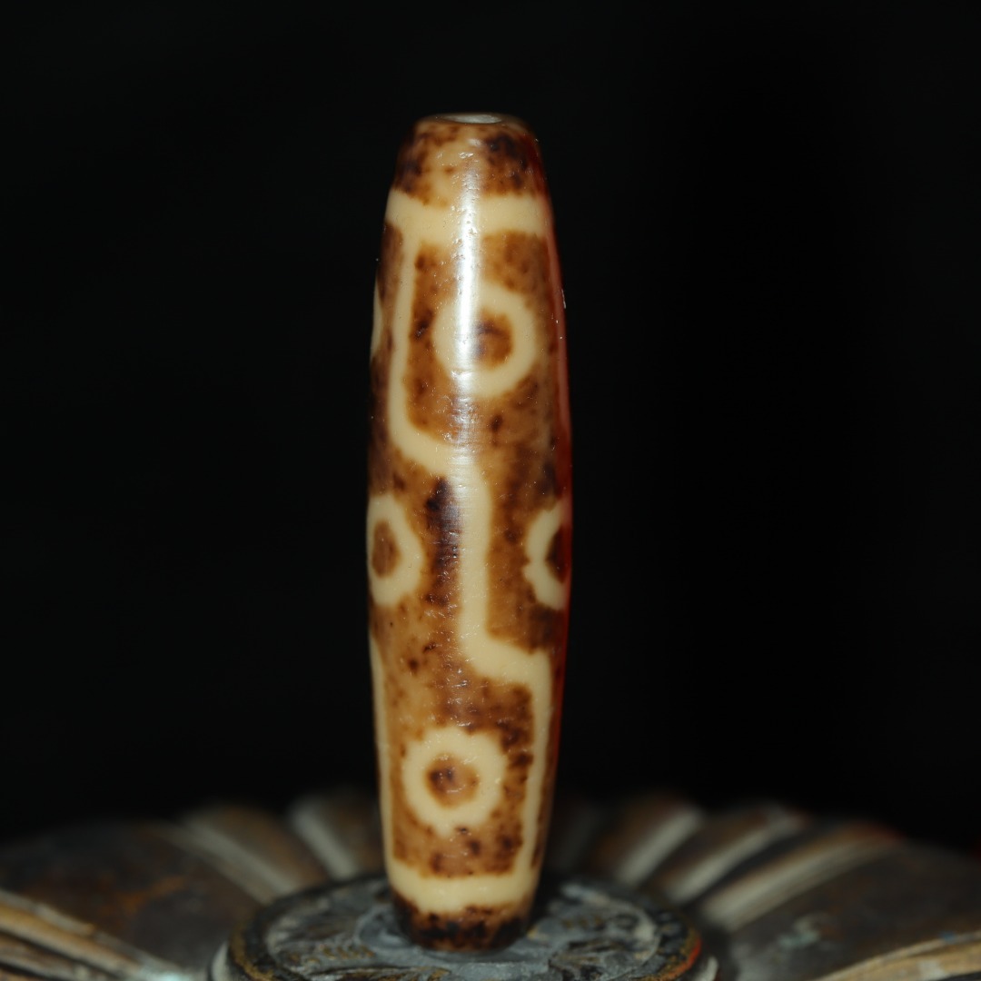 館蔵 九眼天珠 風水開運 自然風化 高油 根付 古董品 時代物 賞物 貴重 稀少珍品 中国古美術 古美味 蔵出拍卖