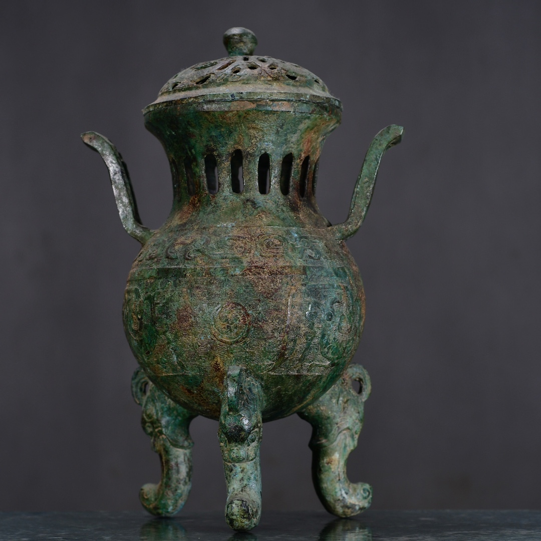 館蔵 漢代 青銅器 三足熏炉 時代物 古置品 賞物 貴重 稀少珍品 中国古美術 古美味 蔵出拍卖