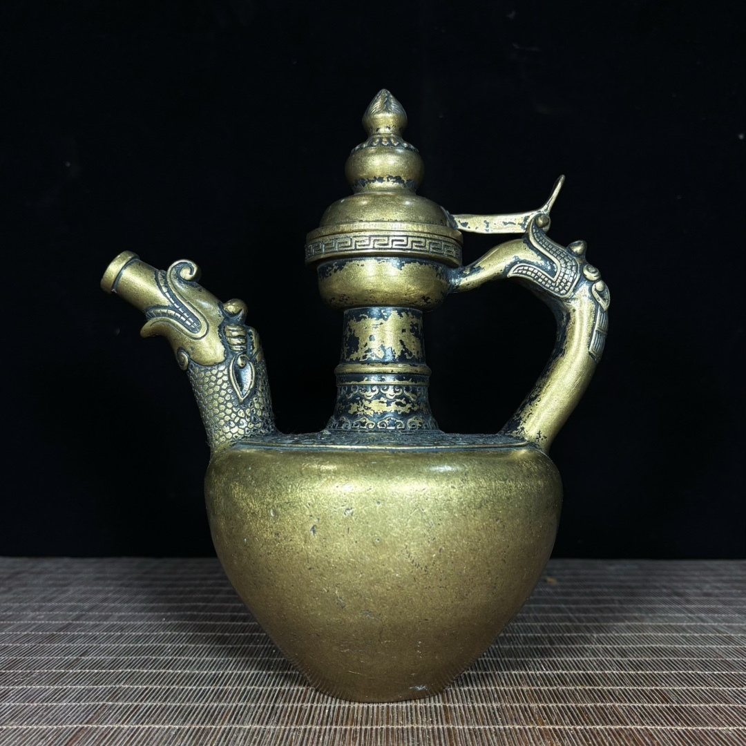 館蔵 古銅彫 飛鳥紋 酥油壺 酒壺 古董品 時代物 賞物 貴重 稀少珍品 中国古美術 古美味 蔵出拍卖