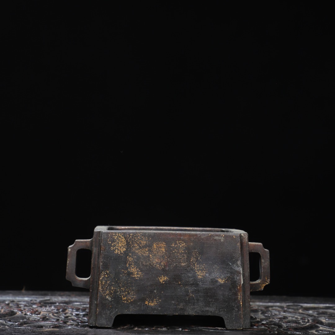 館蔵 古銅彫 拓金 長方雙耳 香炉 古董品 時代物 賞物 貴重 稀少珍品 中国古美術 古美味 蔵出拍卖