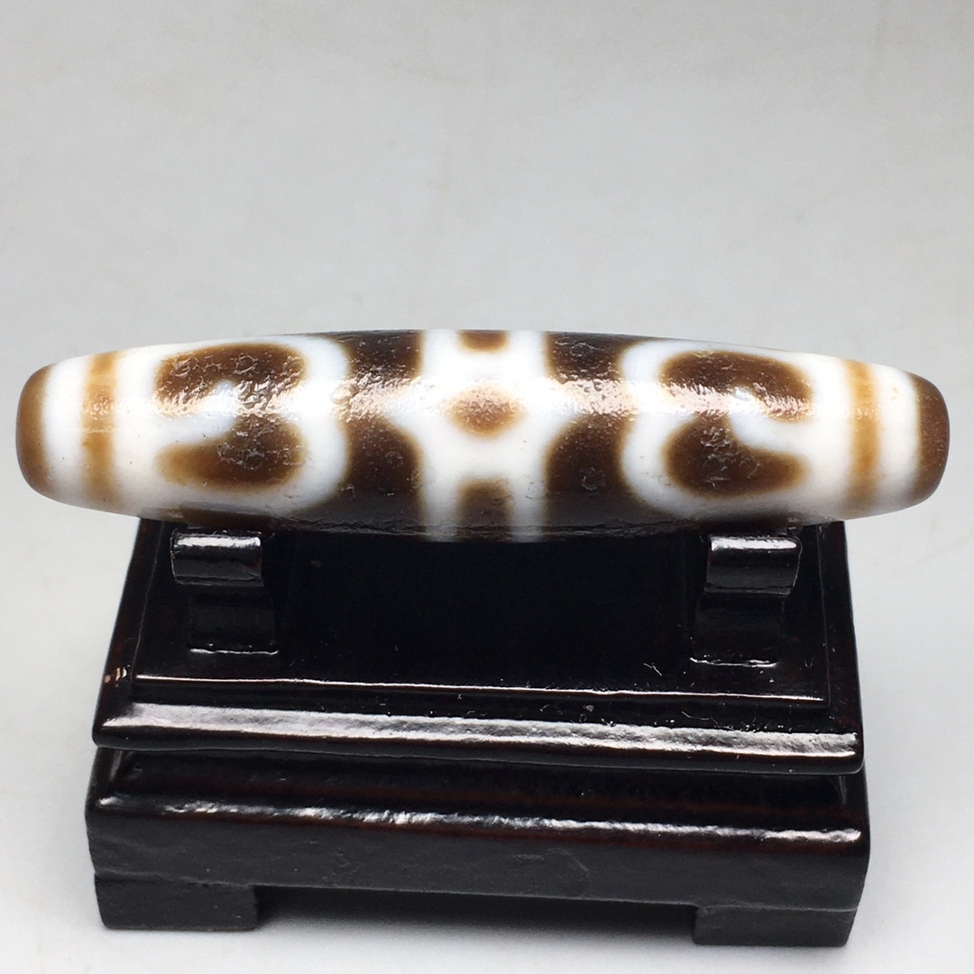 館蔵 蓮師法帽天珠 風水開運 自然風化 高油 根付 古董品 時代物 賞物 貴重 稀少珍品 中国古美術 古美味 蔵出拍卖