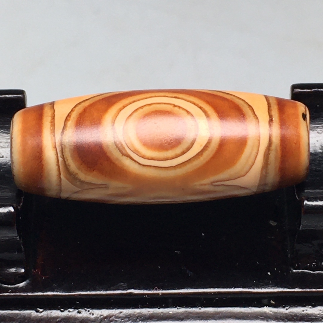 館蔵 三眼天珠 風水開運 自然風化 高油 根付 古董品 時代物 賞物 貴重 稀少珍品 中国古美術 古美味 蔵出拍卖