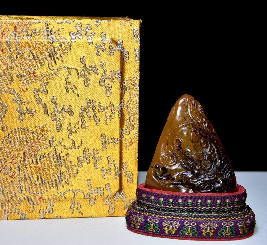 館蔵 寿山石彫 田黄石 印章 文房具 古董品 時代物 賞物 貴重 稀少珍品 中国古美術 古美味 蔵出拍卖