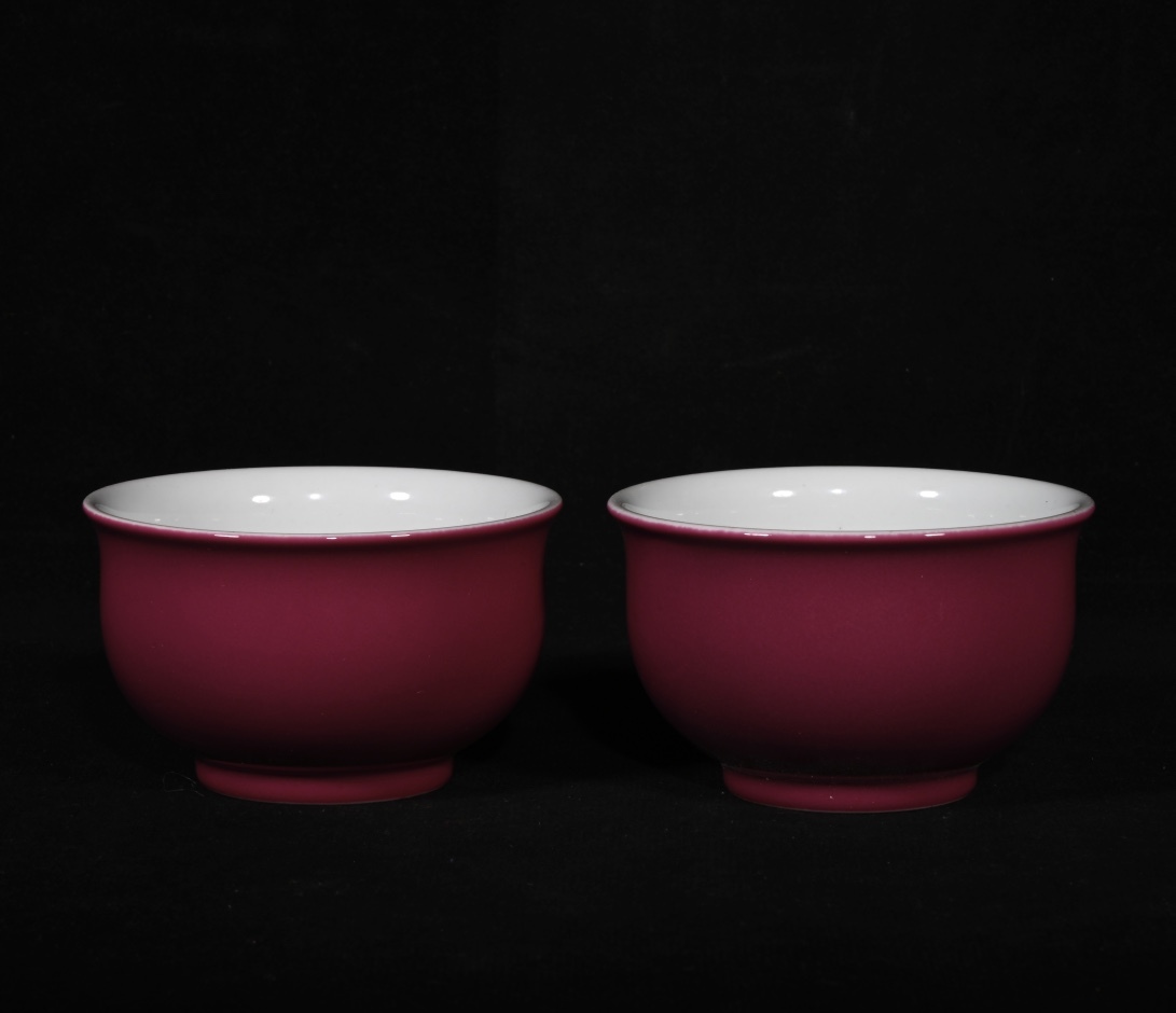 館蔵 清代 雍正 紅釉杯 一對 古陶瓷品 陶藝 時代物 古置品 賞物 貴重 稀少珍品 中国古美術 古美味 蔵出拍卖