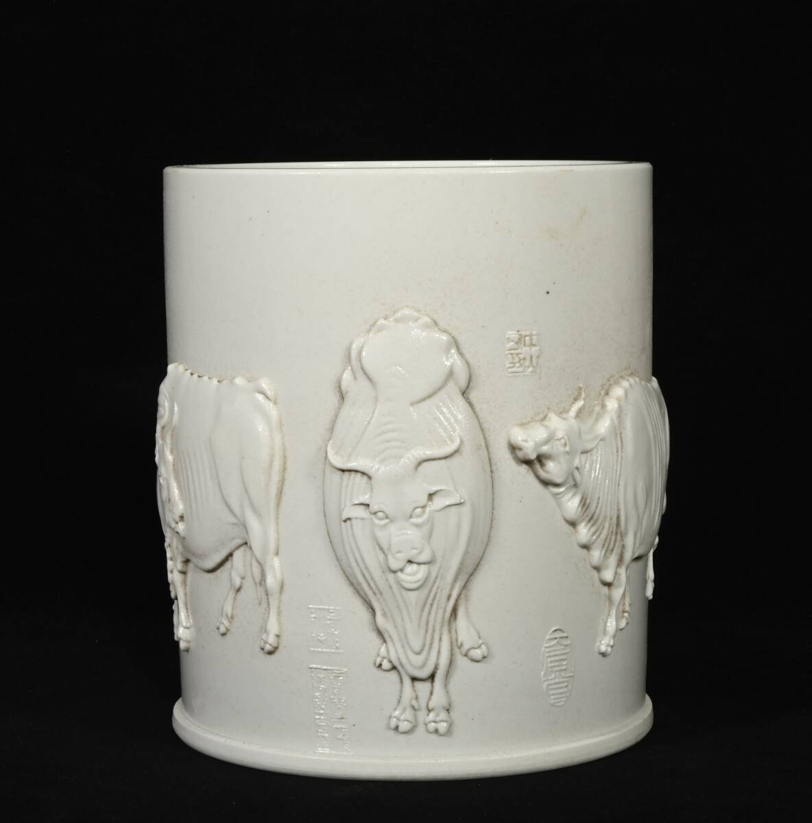 館蔵 清代 乾隆 白釉 筆筒 古陶瓷品 陶藝 古董品 時代物 賞物 貴重 稀少珍品 中国古美術 古美味 蔵出拍卖
