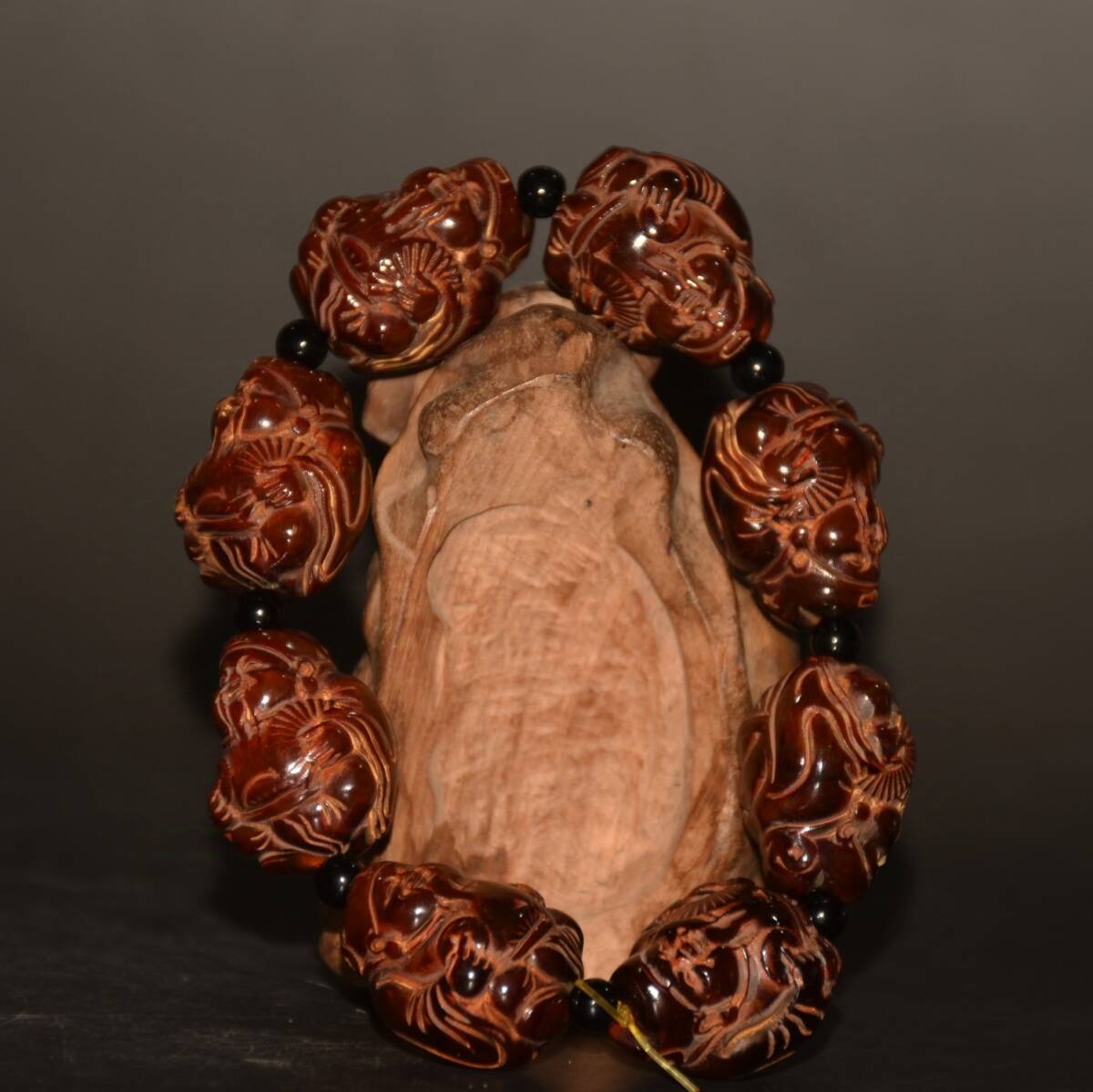 館蔵 牛角彫 財神爺 手串 手鏈 古董品 時代物 賞物 貴重 稀少珍品 中国古美術 古美味 蔵出拍卖