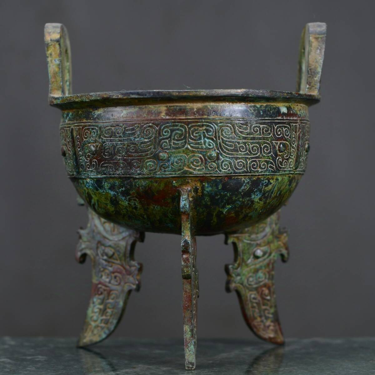 館蔵 商周 青銅器 扁足鼎 古董品 時代物 賞物 貴重 稀少珍品 中国古美術 古美味 蔵出拍卖