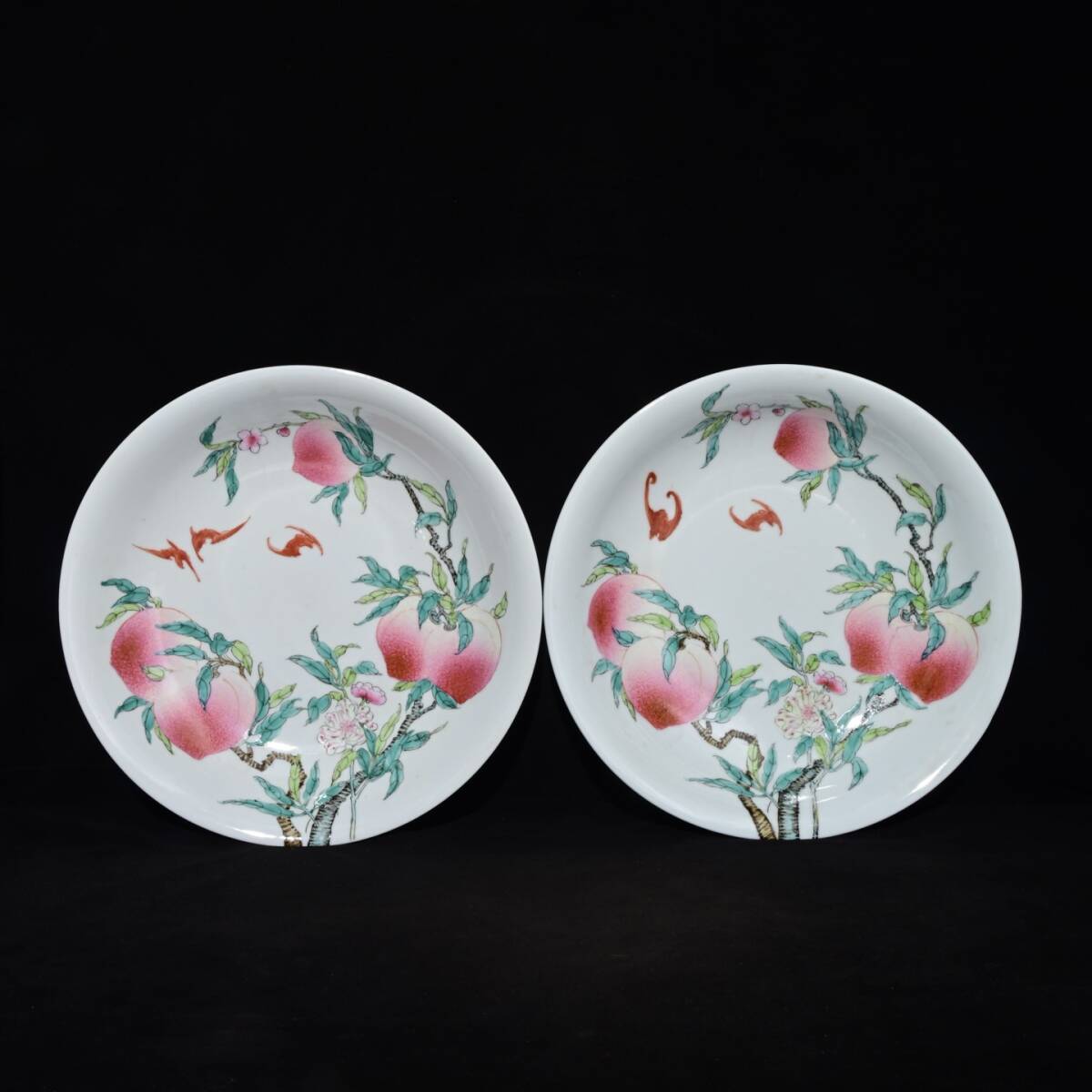 館蔵 清代 乾隆 粉彩 福寿紋 盤 古陶瓷品 陶藝 古董品 時代物 賞物 貴重 稀少珍品 中国古美術 古美味 蔵出拍卖