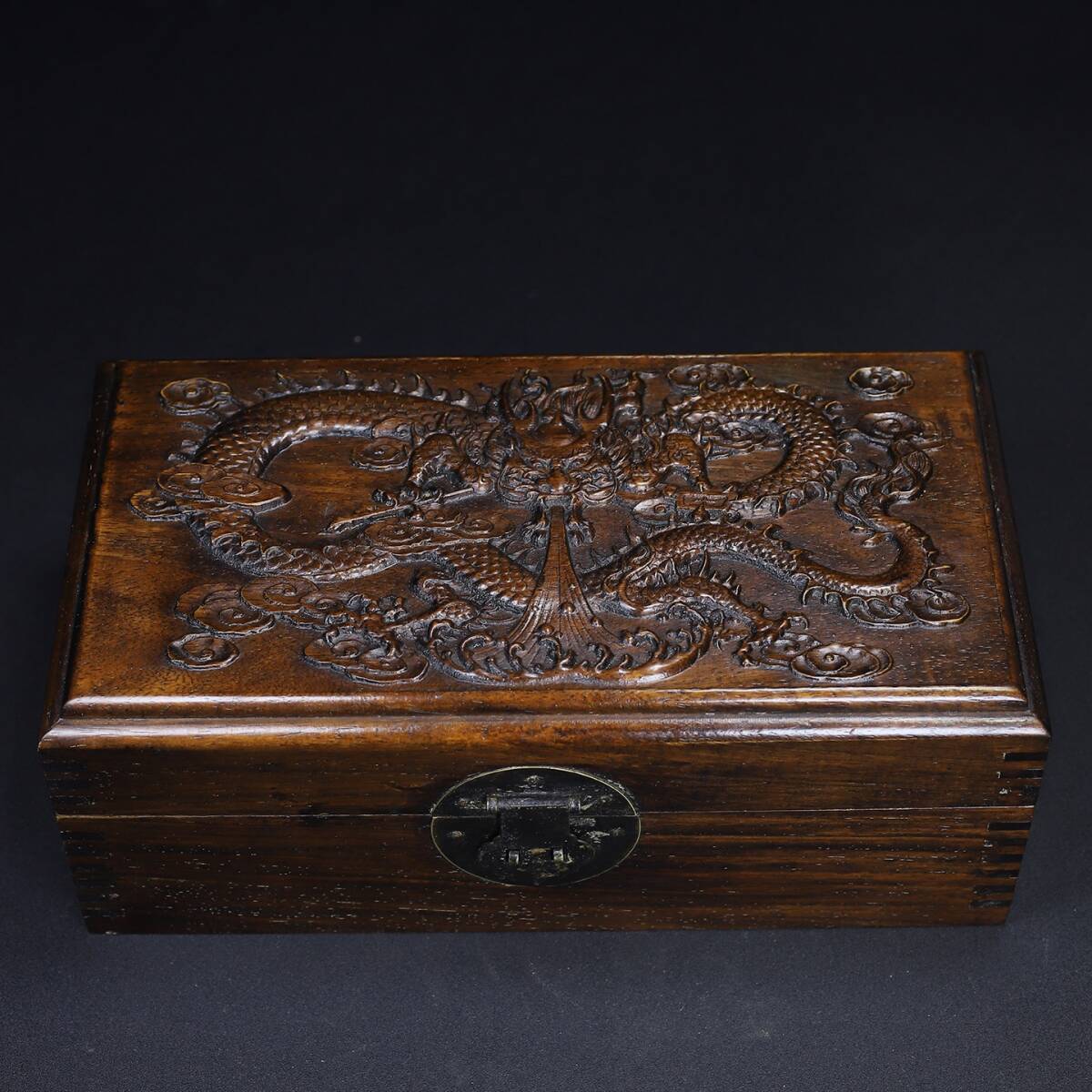 館蔵 花梨木彫 祥龍吐水 多寶盒 收納盒 古董品 時代物 賞物 貴重 稀少珍品 中国古美術 古美味 蔵出拍卖