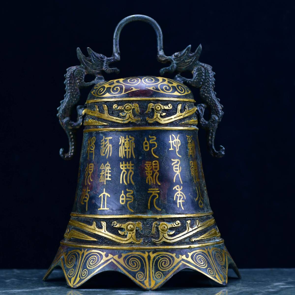 館蔵 漢代 青銅器 錯金 龍種 古董品 時代物 賞物 貴重 稀少珍品 中国古美術 古美味 蔵出拍卖