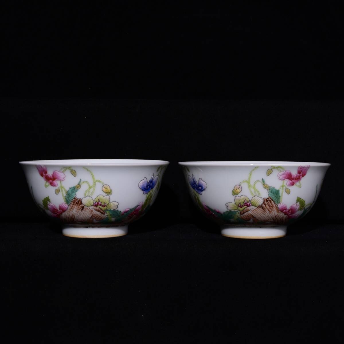 館蔵 清代 乾隆 粉彩 虞美人紋 碗 古陶瓷品 陶藝 古董品 時代物 賞物 貴重 稀少珍品 中国古美術 古美味 蔵出拍卖