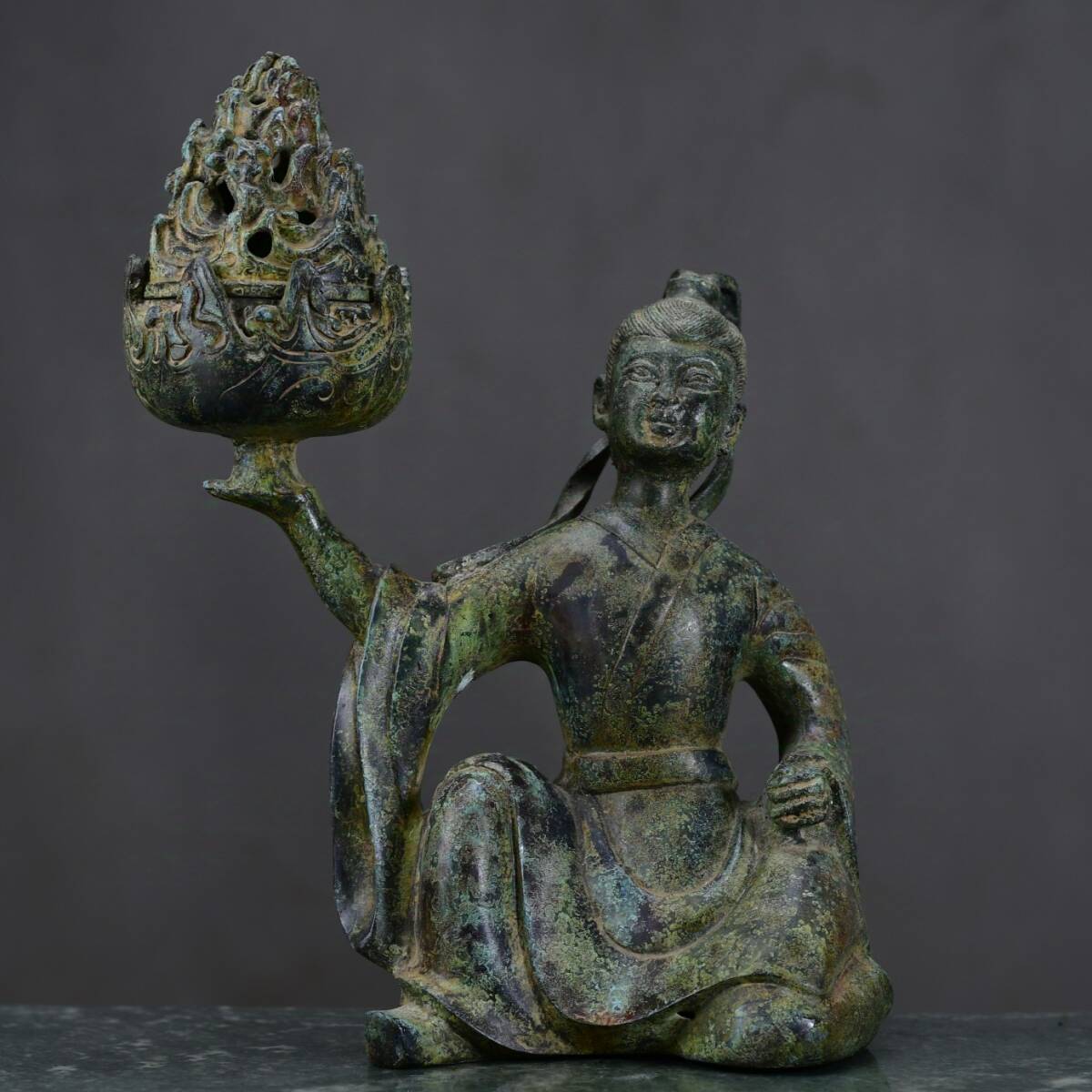 館蔵 戰漢 青銅器 熏炉 古董品 時代物 賞物 貴重 稀少珍品 中国古美術 古美味 蔵出拍卖