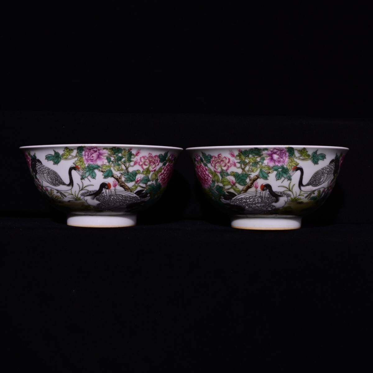 館蔵 清代 雍正 琺瑯彩 花卉紋 仙鶴紋 碗 古陶瓷品 陶藝 時代物 古置品 賞物 貴重 稀少珍品 中国古美術 古美味 蔵出拍卖
