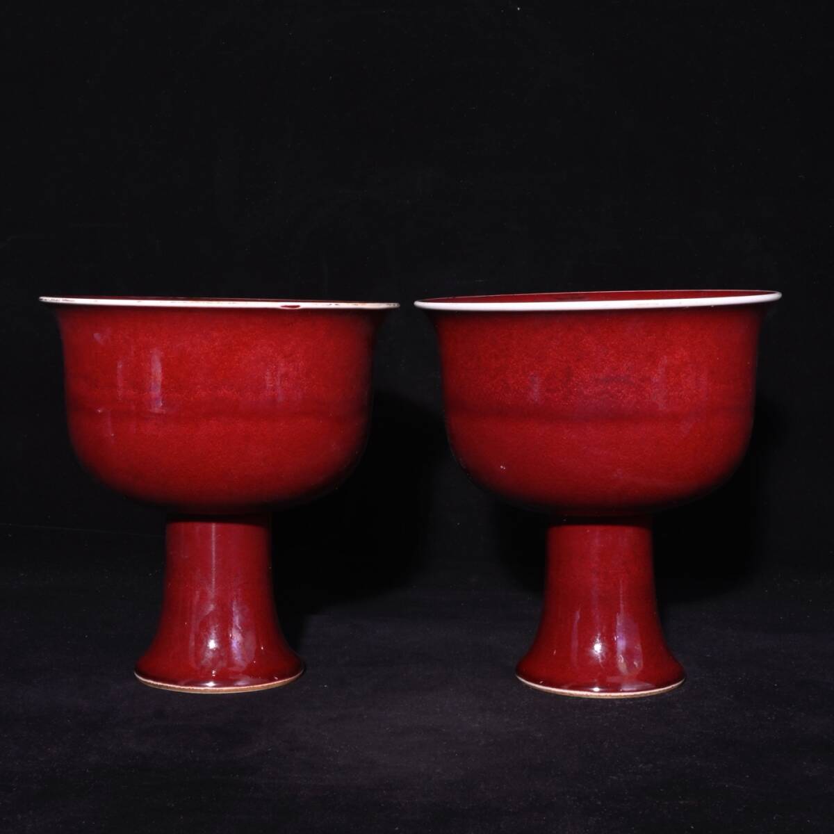 館蔵 明代 宣德 紅釉 高足杯 古陶瓷品 陶藝 古董品 時代物 賞物 貴重 稀少珍品 中国古美術 古美味 蔵出拍卖