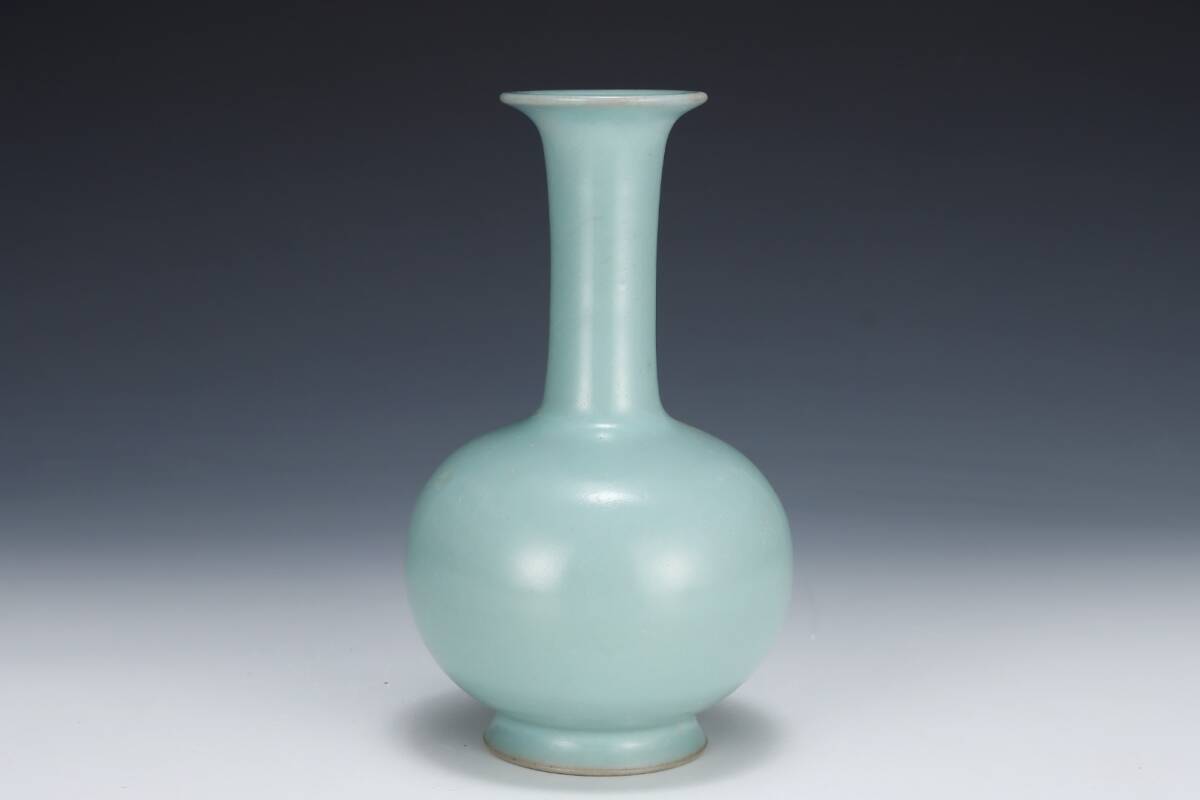 館蔵 宋代 汝窯 天青釉 瓶 古陶瓷品 陶藝 古董品 時代物 賞物 貴重 稀少珍品 中国古美術 古美味 蔵出拍卖
