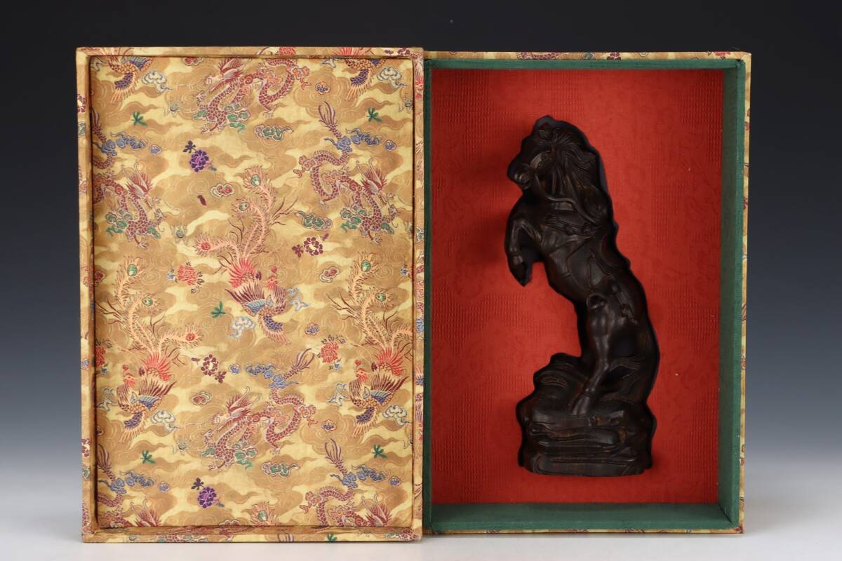 館蔵 沈香木彫 策馬奔騰 古董品 時代物 賞物 貴重 稀少珍品 中国古美術 古美味 蔵出拍卖