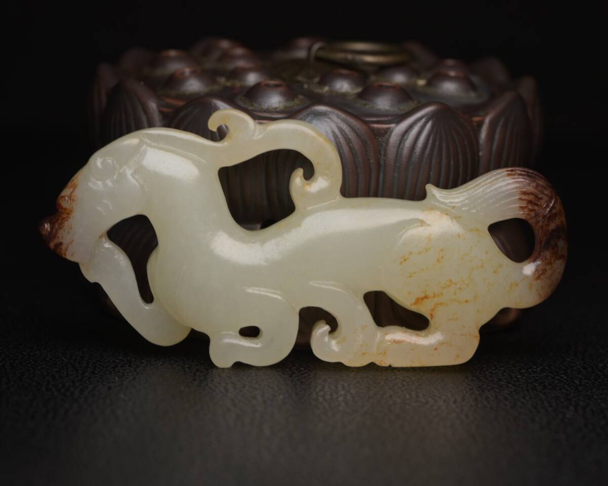 館蔵 和田玉彫 龍 吊墜 古董品 時代物 賞物 貴重 稀少珍品 中国古美術 古美味 蔵出拍卖