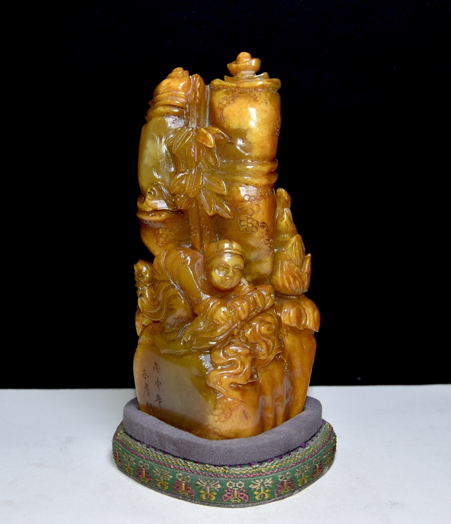 館蔵 寿山石彫 田黄石 擺件 文房具 古董品 時代物 賞物 貴重 稀少珍品 中国古美術 古美味 蔵出拍卖