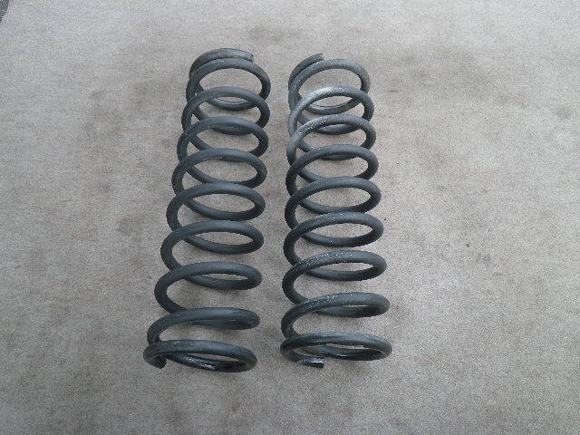 タント カスタムRS☆L375S◆純正リアスプリング 中古品 6496拍卖