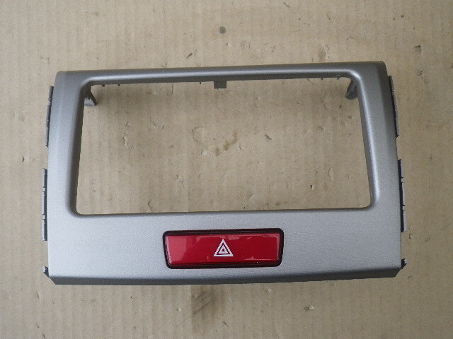 ムーヴ カスタムRS☆LA100S◆センターパネル 中古品 6619拍卖