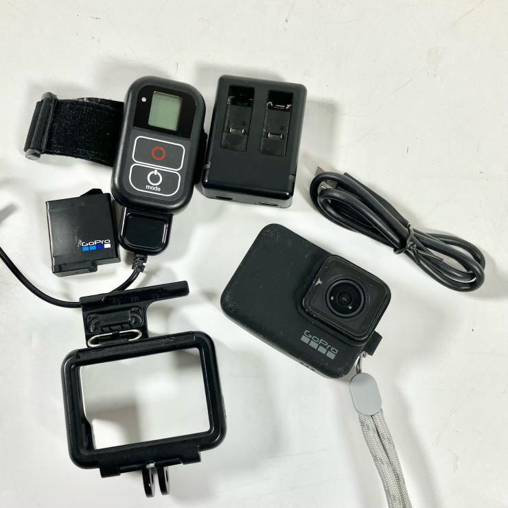 GoPro ゴープロ HERO7 カメラ アクションカメラ デジタルカメラ デジカメ リモートコントローラー TimeWarp機能搭載 稼動品拍卖