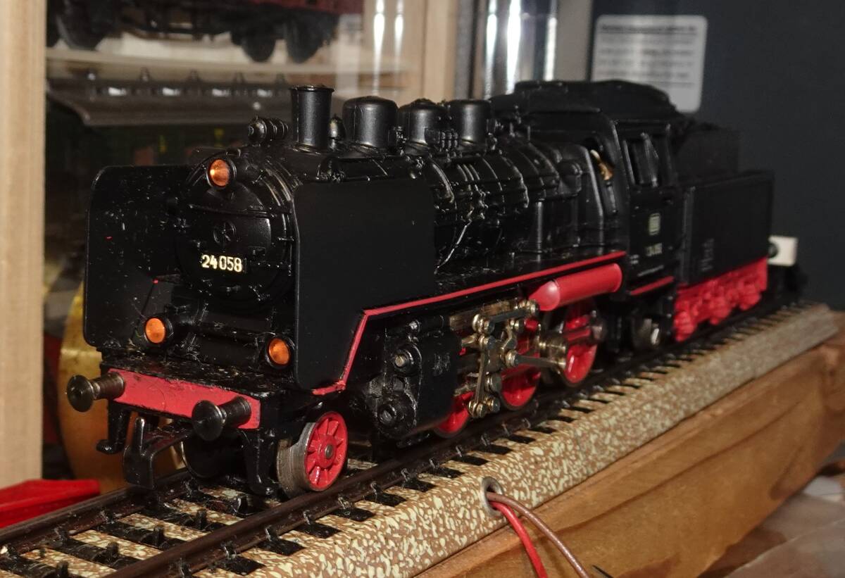 メルクリン 3003 機関車 動作確認済みです リレーライト問題ありません拍卖
