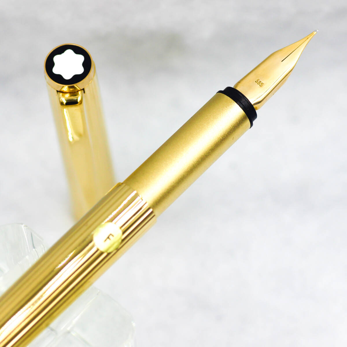 極美品 モンブラン ノブレス 20金張 ゴールド ダイヤカット ストライプ 万年筆 14金Fニブ 純正コンバーター・元箱付 NOBLESS (恵止)拍卖