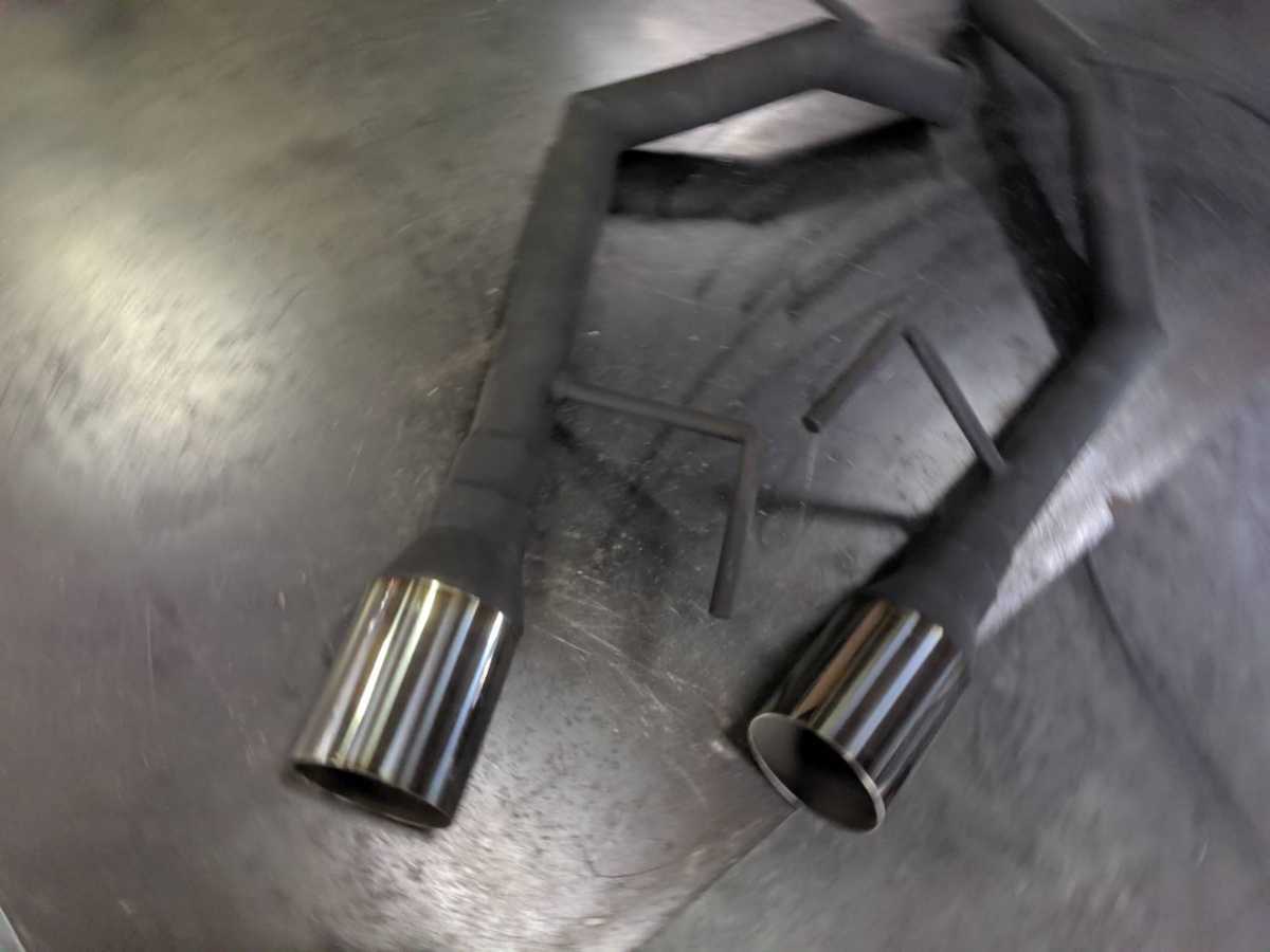 V36スカイラインセダン!オリジナルストレートマフラー!リアピース拍卖