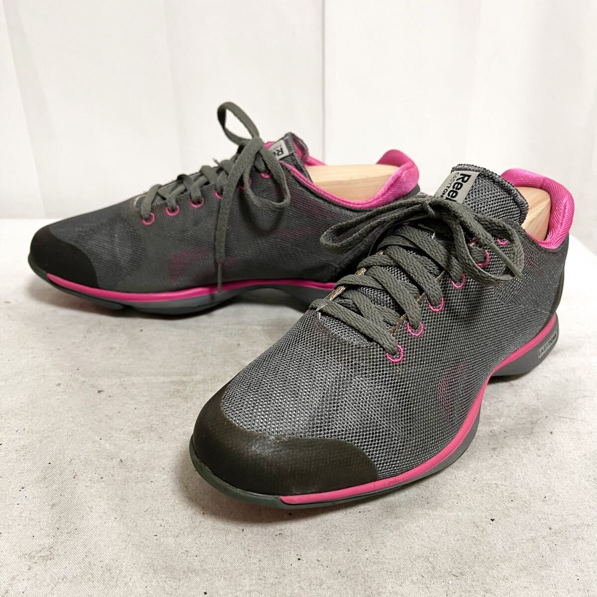 和868★ Reebok EASYTONE リーボック イージートーン スニーカー シューズ 23 グレー ピンク レディース拍卖