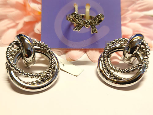 *:.。セット ATELIER VIN イヤリング claires 指輪 ファッションリング デザインリング リボン サイズ7 *:.。拍卖