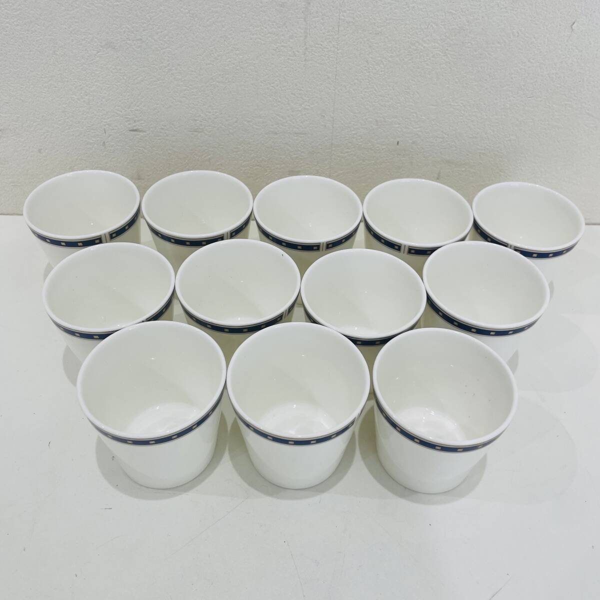 フリーカップ Marchino NARUMI 12個まとめ スプーンスタンド カトラリースタンド 容器 カップ マグカップ 陶器 食器 NA5396M拍卖